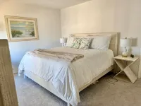 Walk to Beach - Updated Amelia Island Townhome Near Fort Clinch and Downtown