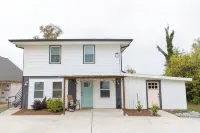 Chic 1-bedroom with AC and WiFi in downtown Newnan