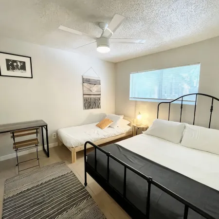 Relax South Central *5 mi from downtown* VB