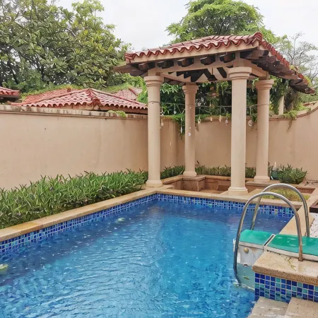Sanya Haitangwan single-family pool villa