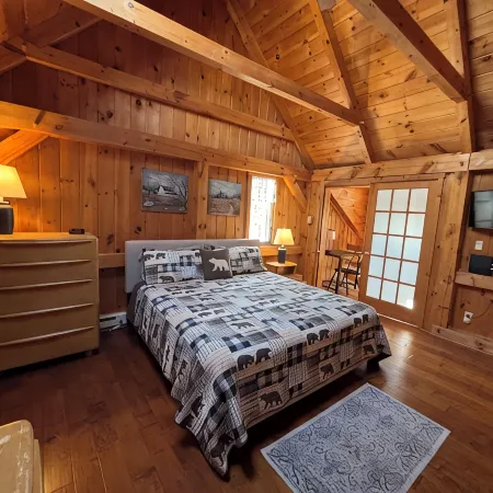 Timber frame home only 5 minutes from Windham Mountain - perfect for 2 families!