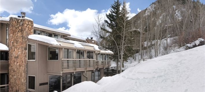 Aspen Alps Hotels in Pitkin County