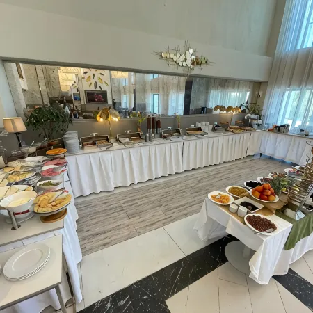 Arena Grand Hotel