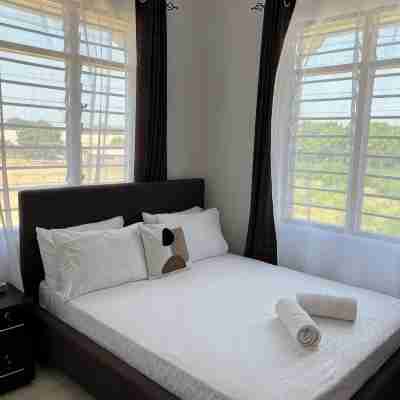 Spacious 1bedroom apartment in Nyali Mombasa /hotshower/washing machine /wifi Rooms
