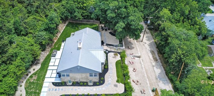 PRIDE ROCK Luxury Retreat Hotels in Manhattan