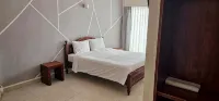 The Lion Pub & Hotel