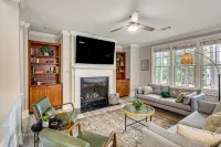 Reynolds Lake Oconee Condo-Newly Updated-On-Site Biking & Hiking