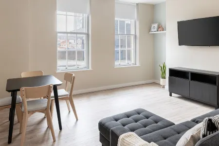 Host & Stay | The Quarter