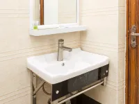 Maoming Guest House
