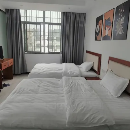 Shuanglong Hotel