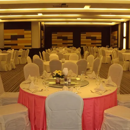 Vogue Pattaya Hotel Отели рядом с достопримечательностью «Xzyte (Эксайт) Дискотек»