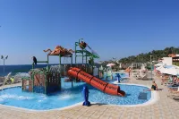 Kapetanios Aqua Resort - Strand