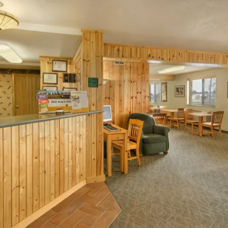 Super 8 by Wyndham Baxter/Brainerd Area