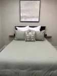 Romantic Getaway at Honeymoon Cottage