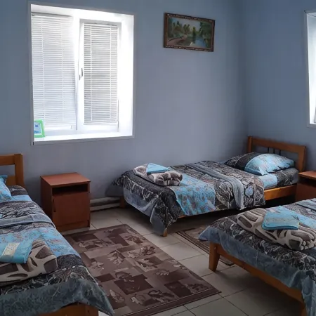 Yuzhnyij Dvorik Hostel