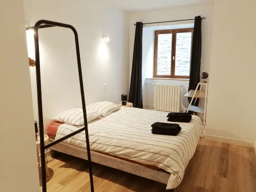 Apartment in the historic center - Montsalvy - 2-Star