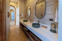 House immerse in the forest+ infinity pool and luxurious experience. - Villas