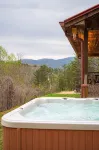 Cabin With Views, Hot Tub, Minutes From Downtown, Bryson City NC
