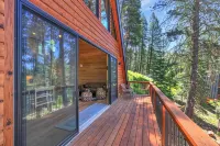 Scenic A-Frame Retreat – Main A-Frame & Cozy Little A-Frame, Borders Public Land