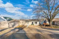 beautiful lake house on lake of the ozarks<br> - Homestays