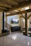 NEW Cozy 4-bedroom cabin with AC, WiFi, Hot Tub and Fire Place! - Hytter