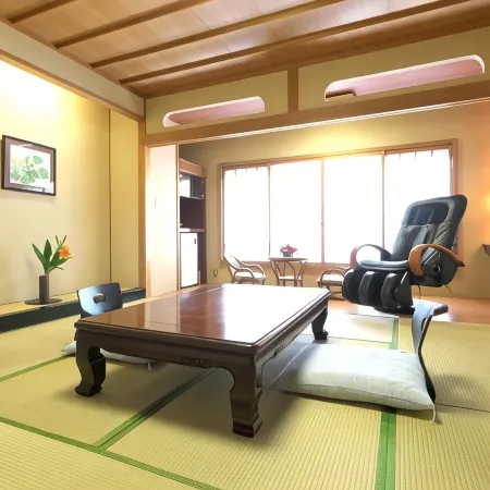 Yuraku Hotel