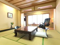 Yuraku Hotel