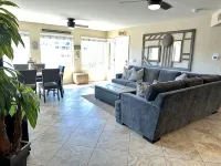 Beach Front Luxury Condo near Lake Havasu's London Bridge