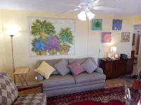 Peaceful Setting, on the water of Little Sarasota Bay - Condos