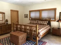 The Drop Inn - Large Home! Close to Wolf Creek, on San Juan River, Hot tub - balcón