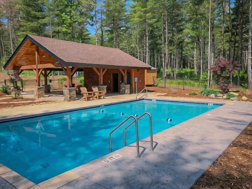 Lake James Country-style House - Deep Cove, Pool, Screen Porch, Kayaks & SUP!