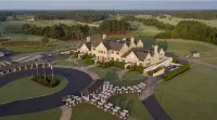 Legends Golf & Beach Getaway! A spacious 3-bedroom apartment. - Homestays
