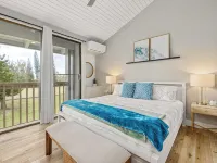 3 Bedroom Condo Sleeps 8, Private Hot Tub, Lanai, Golf Course Sunset View Hotels in Kahuku