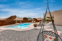 Phoenix Desert Retreat-Family-friendly, 3 beds, Pool, AC, and WIFI - Pools