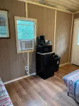 Pet friendly Camping cabin  close to Buffalo River