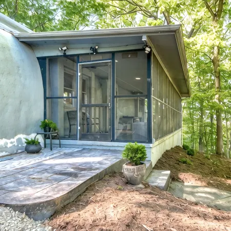 Unique Cabin - near VT, Radford U, Pete Dye Golf Course, New River, Claytor Lake