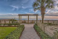 Number One Rated Resort Along Entire Coast!    Rated Unit - Private Pools