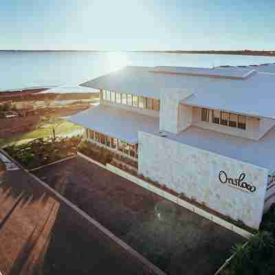 Onslow Beach Resort Hotel Exterior