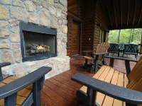 2 King Bedroom Suites/on A Creek/Cul de Sac/Pet Friendly/Fireplaces/Wifi/Smarttv - 4-Star