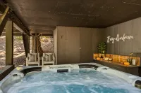 Mellow Mountain A-frame Hideaway with Hot Tub - Hytter
