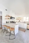 Private Guest House with Full Kitchen, 30 minutes to L.A Beach - 4-Star