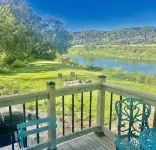 Tiny House on Upper Iowa River w/ hot tub - Wi-Fi