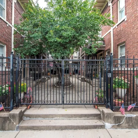Charming New Orleans-Style Apartment with Gated Courtyard!