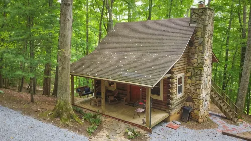 Beautiful Log Cabin with AC and WiFi in Gorgeous Burnsville. - Chalets