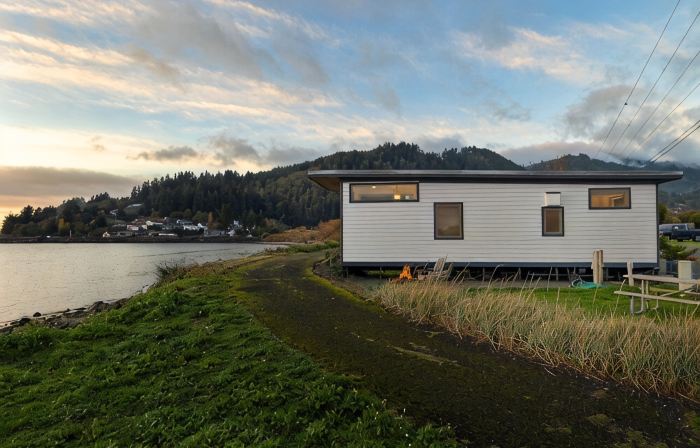 Bayfront Tiny Home - Tillamook Bay/Garibaldi