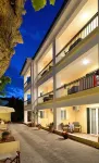 Studio Nikiti Beach - 2-Star