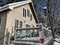 Waterfront paradise, hot tub.  Saratoga/Lake George. Super clean & sanitized. - Homestays