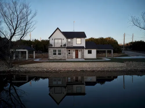 Peaceful Getaway in Granbury with Private Fishing & Gameroom
