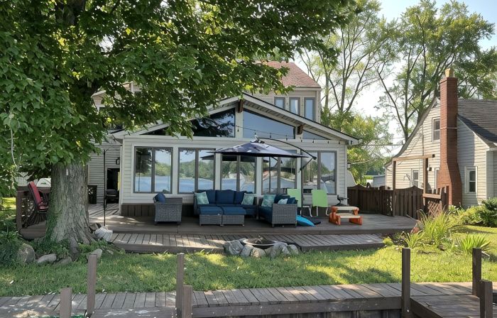 Lake House with Spectacular Sunsets & Boat Dock