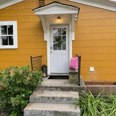 Welcome to Stella's Place - Gorgeous 2 BR Home, In The Heart Of Mason